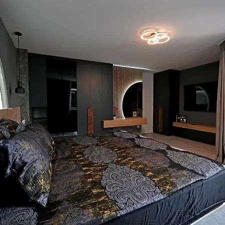 Clover - Moonlight Saraybosna