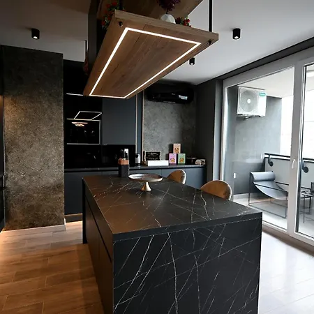 Apartment Clover - Moonlight *